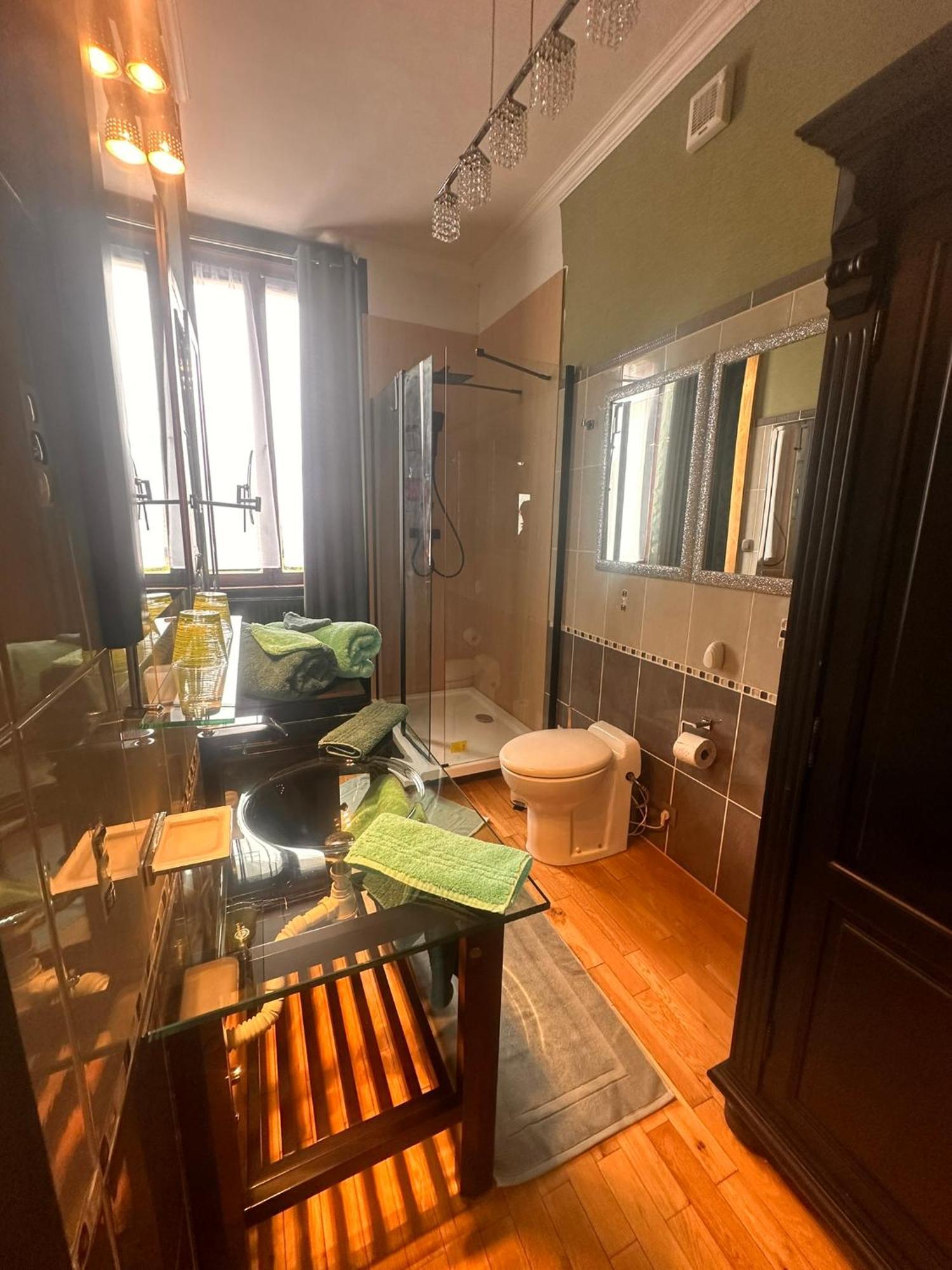 Le Chateau De Frankie Spas-Saunas Grand-Reng Luaran gambar